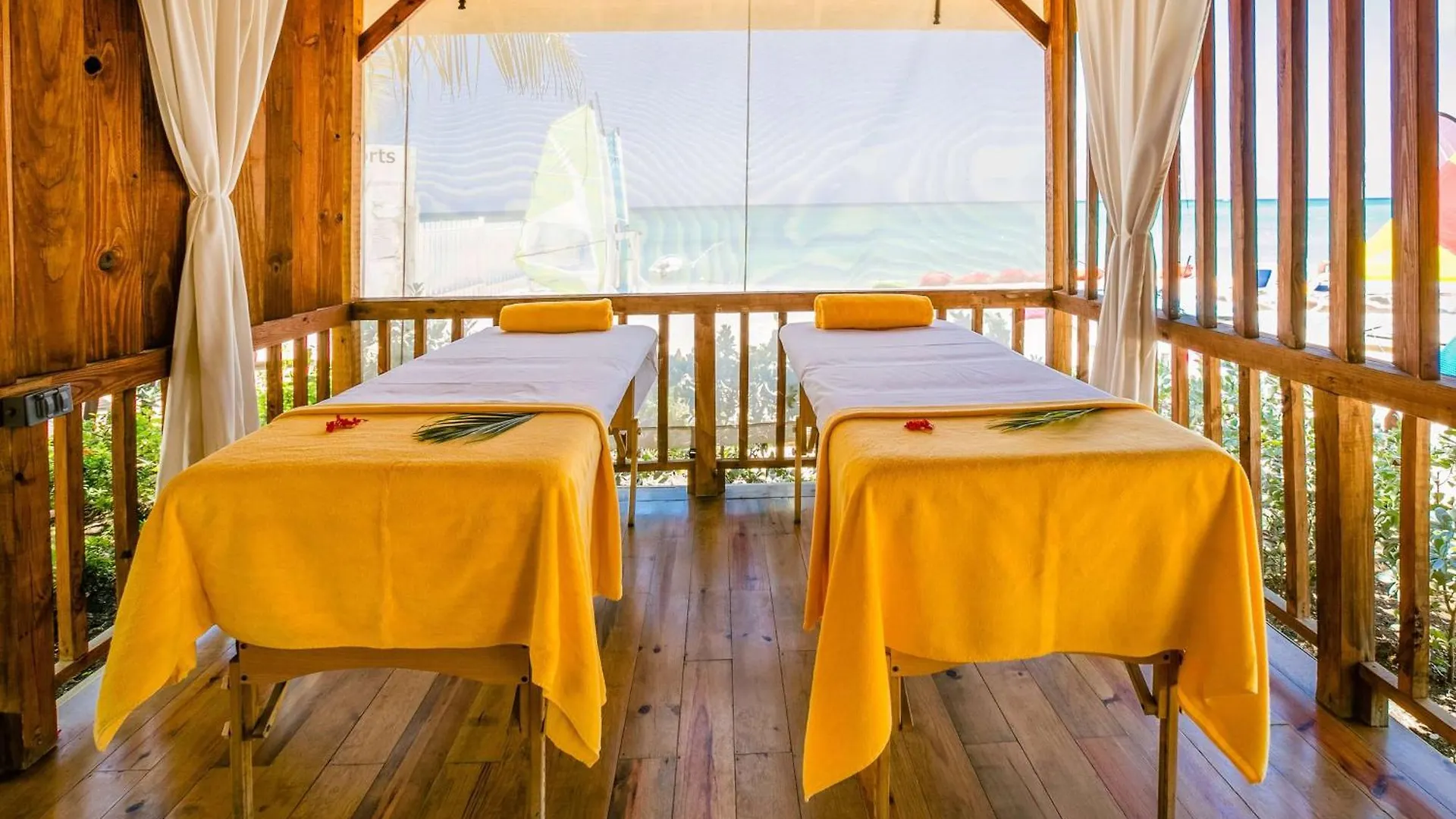 Grand Decameron Cornwall Beach, A Trademark All-Inclusive Resort