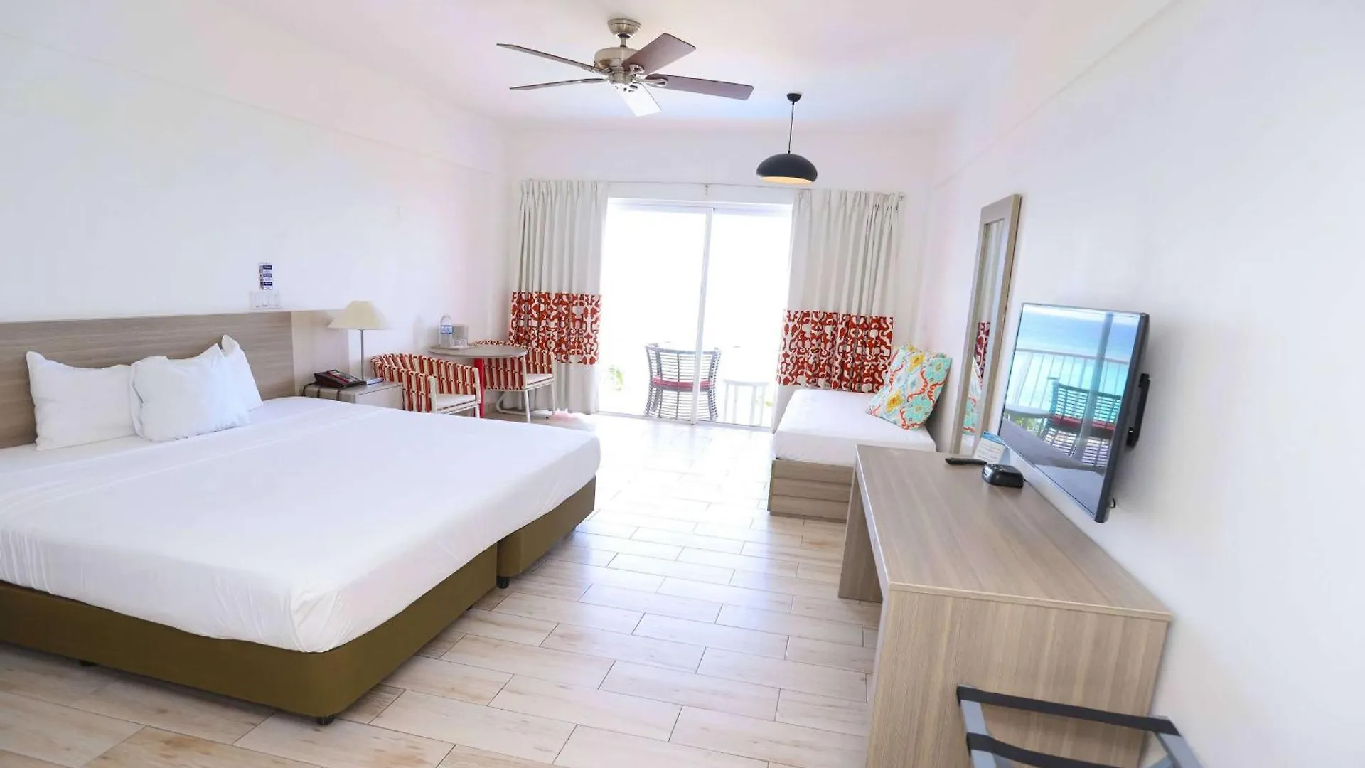 Grand Decameron Cornwall Beach, A Trademark All-Inclusive Resort Jamaica