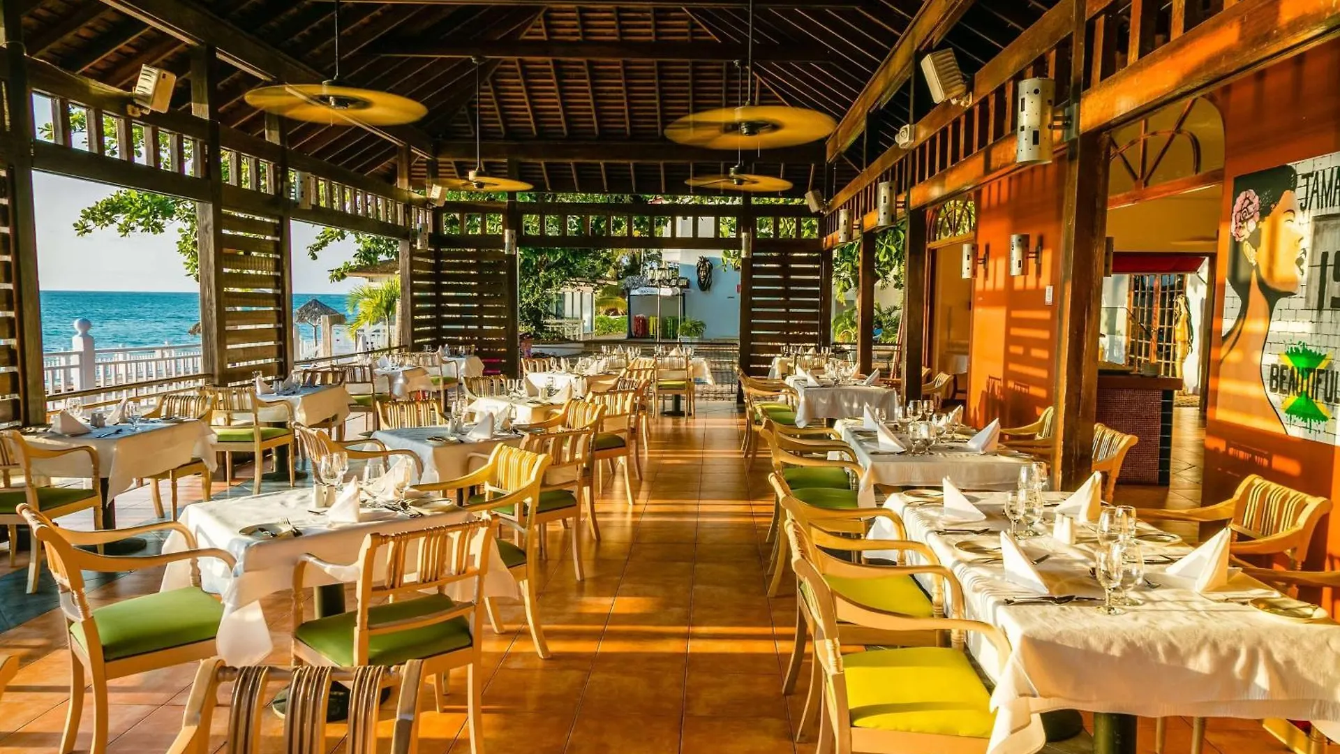 Grand Decameron Cornwall Beach, A Trademark All-Inclusive Resort 4*, Montego Bay