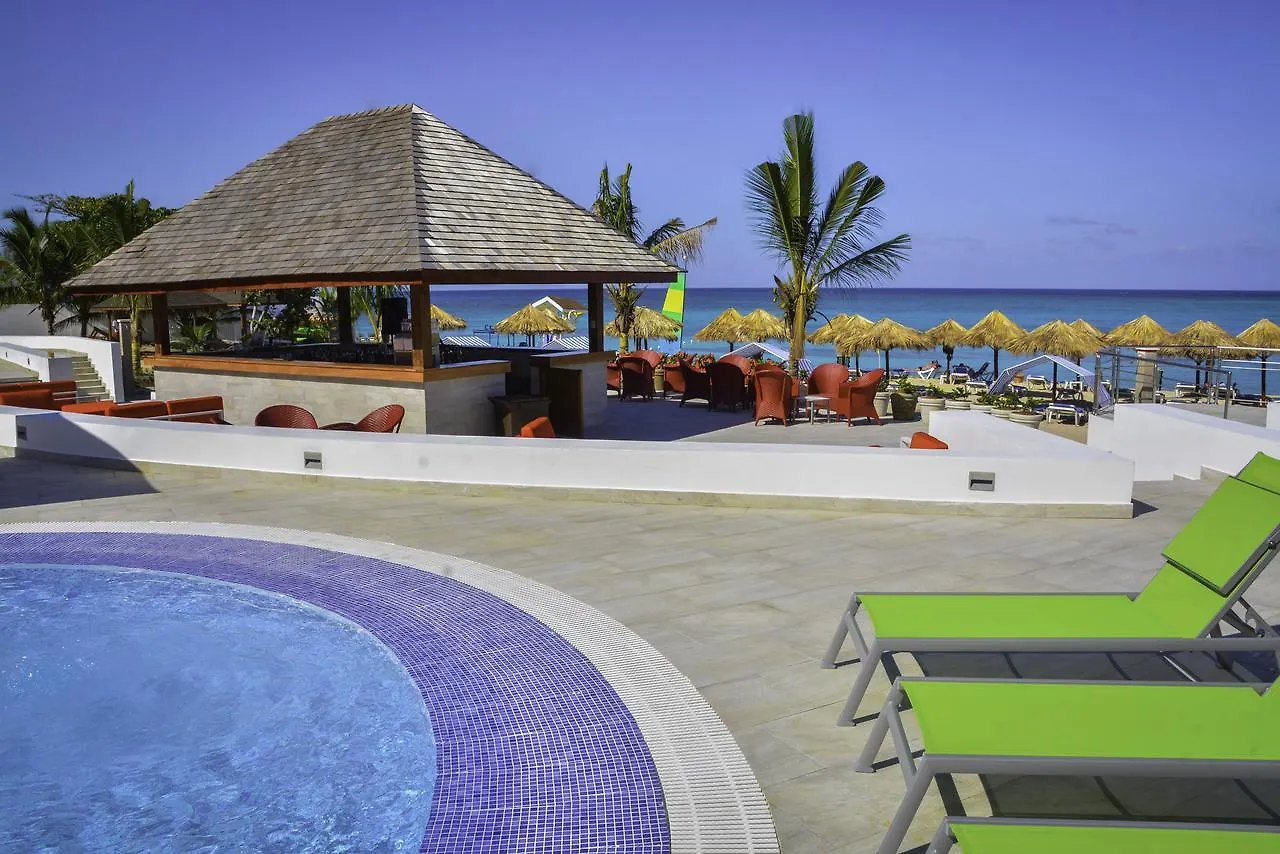 Grand Decameron Cornwall Beach, A Trademark All-Inclusive Resort 4*, Montego Bay
