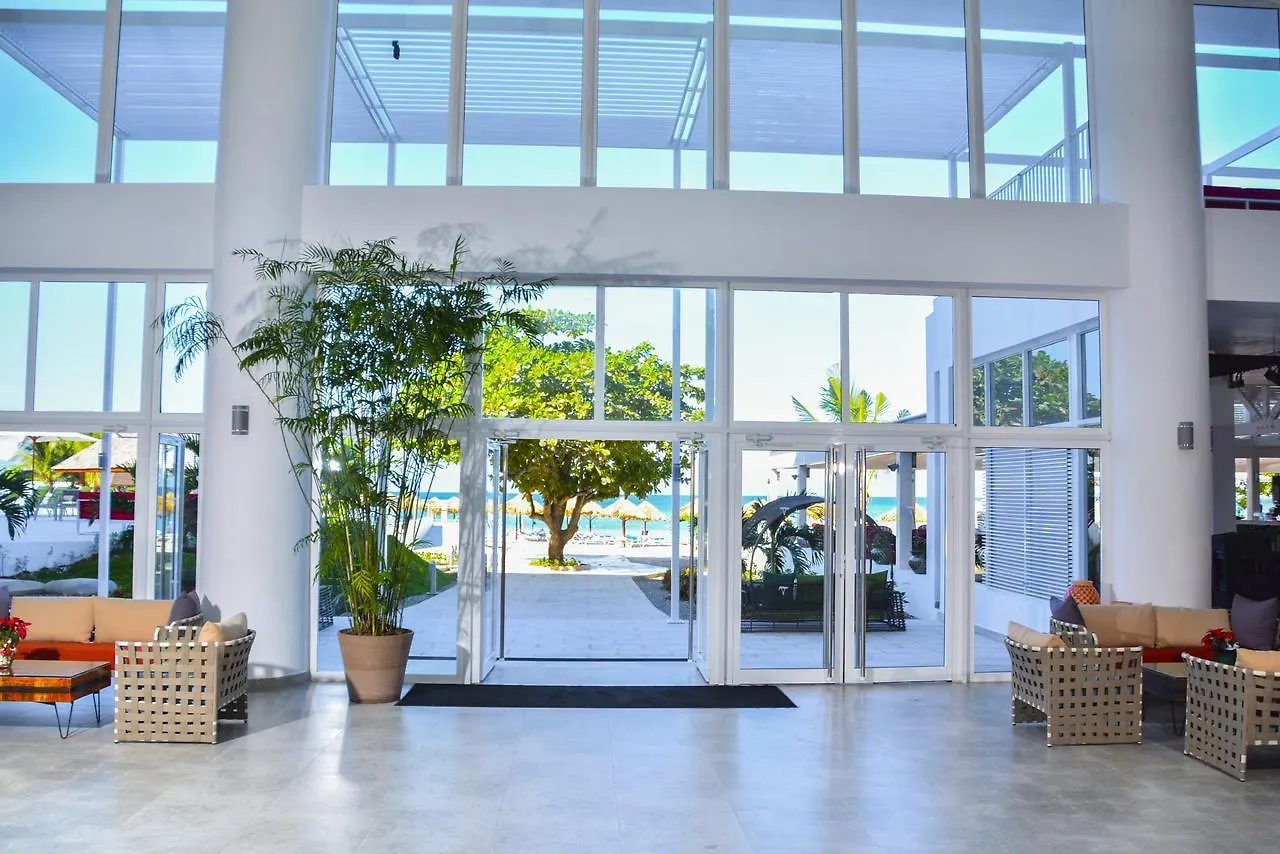Grand Decameron Cornwall Beach, A Trademark All-Inclusive Resort 4*, Montego Bay