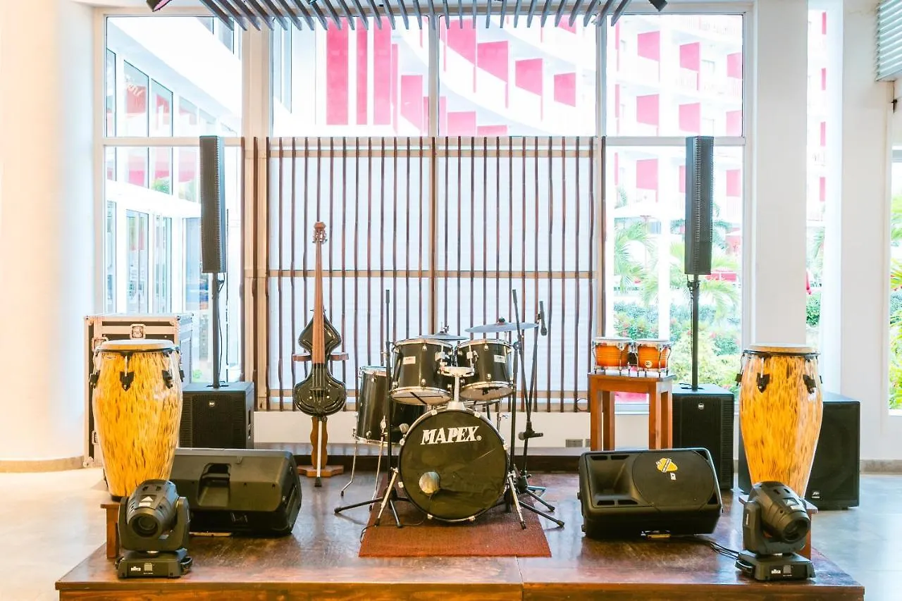리조트 로얄 데카메론 콘월 비치 - 올 인클루시브 몬테고 베이