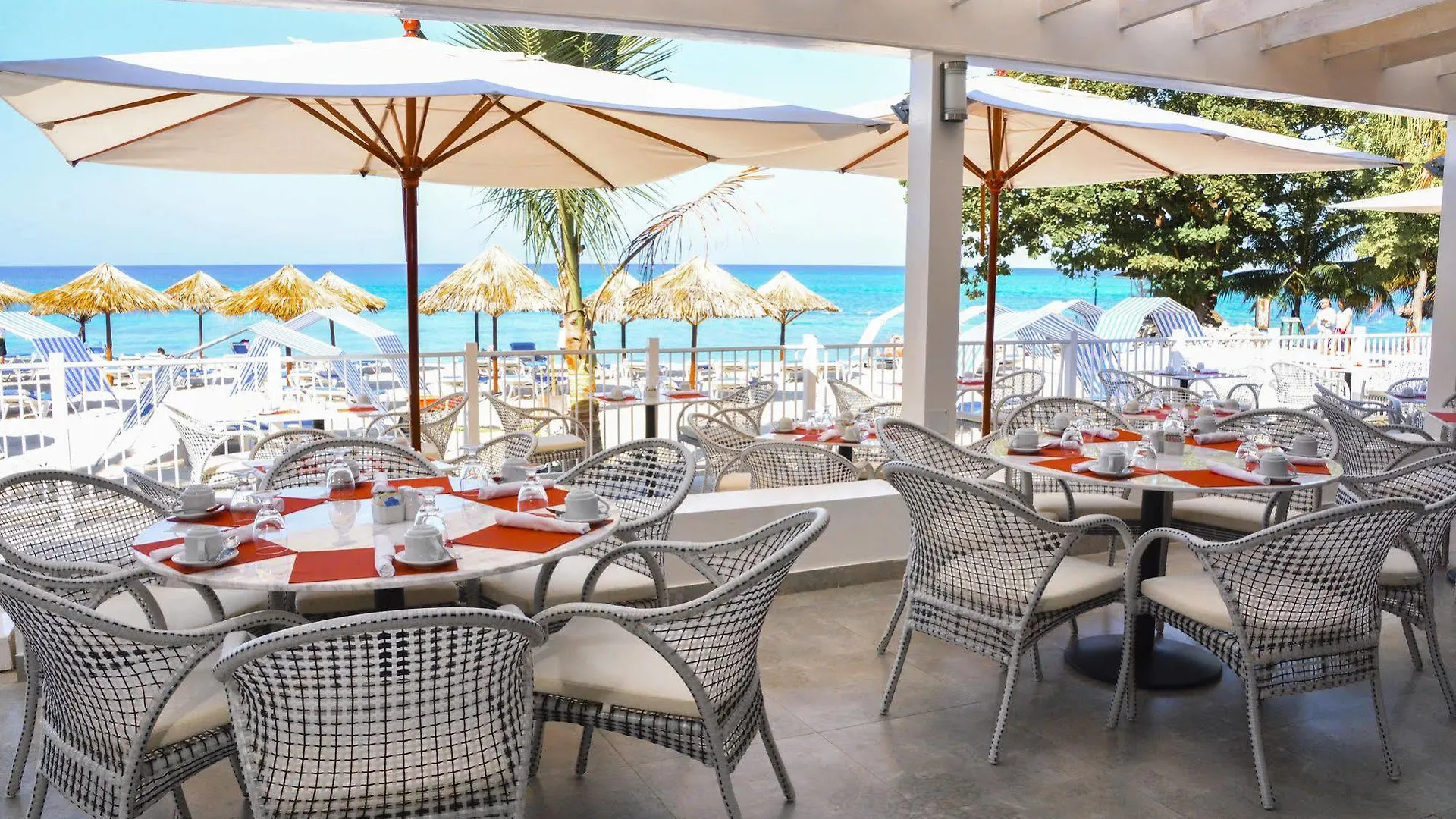 Grand Decameron Cornwall Beach, A Trademark All-Inclusive Resort 4*, Montego Bay Jamaica