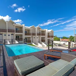 Apartment Luxury 2br Facing W/pool #5, Montego Bay