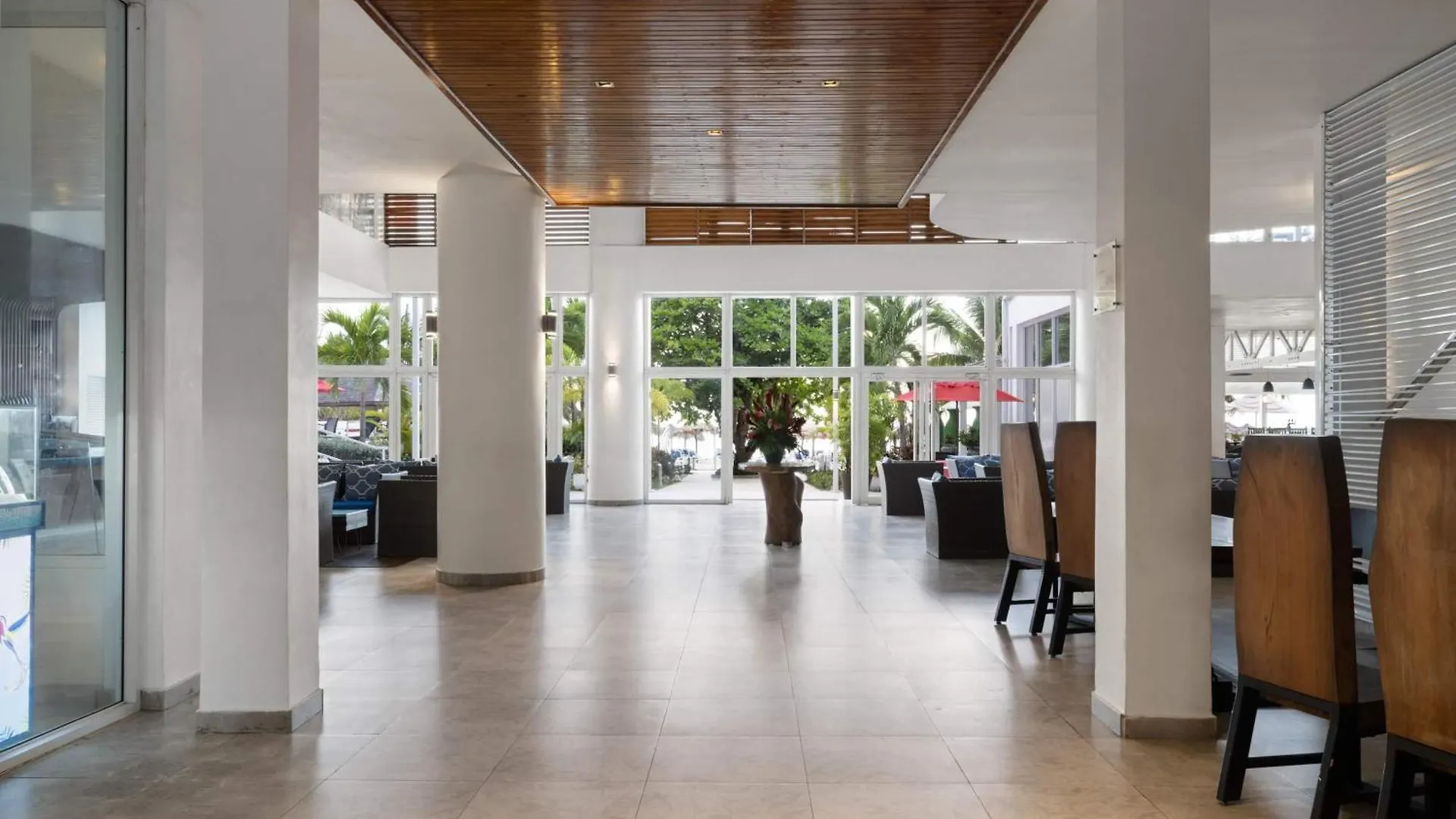 Grand Decameron Cornwall Beach, A Trademark All-Inclusive Resort Jamaica