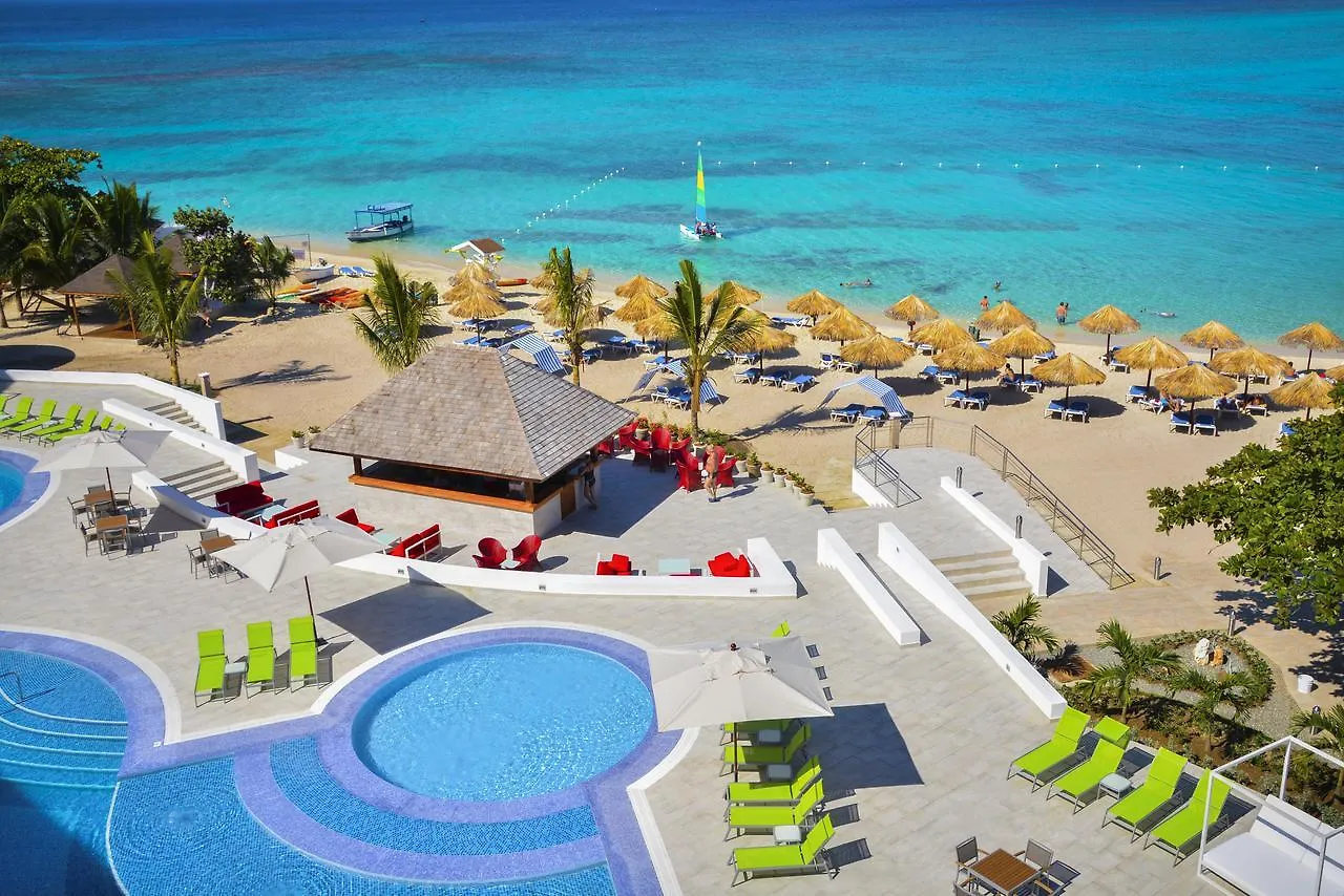 Grand Decameron Cornwall Beach, A Trademark All-Inclusive Resort Montego Bay