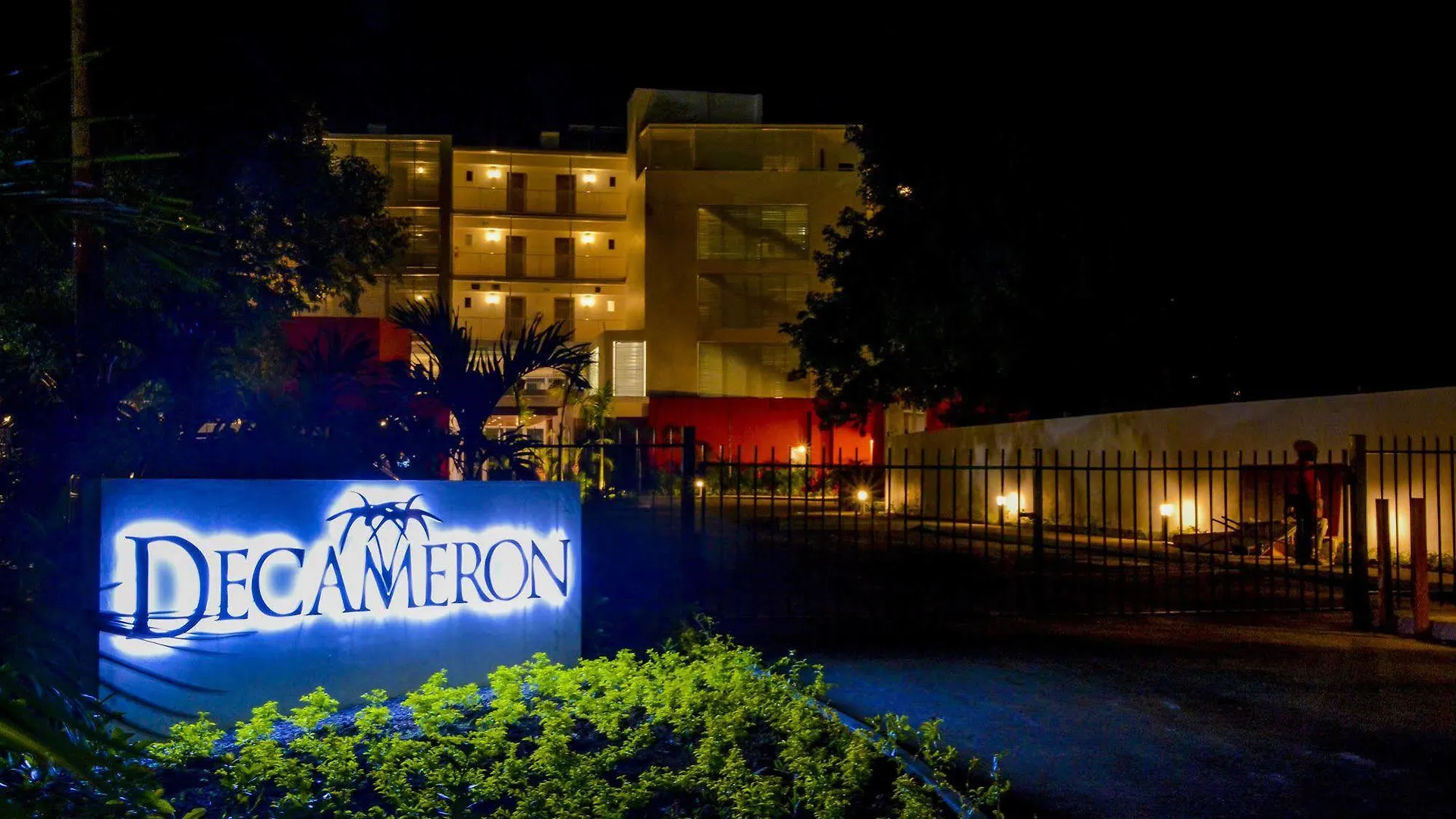 Grand Decameron Cornwall Beach, A Trademark All-Inclusive Resort Montego Bay